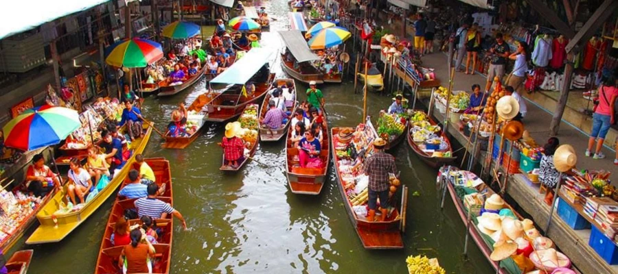 Vegan Thailand Discovery – Day 3 Bangkok Railway Market and Floating Markets